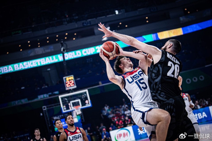 克里夫兰骑士训练开放日，窗口期内部沟通引欢呼，欧篮联在即，心理建设被强调