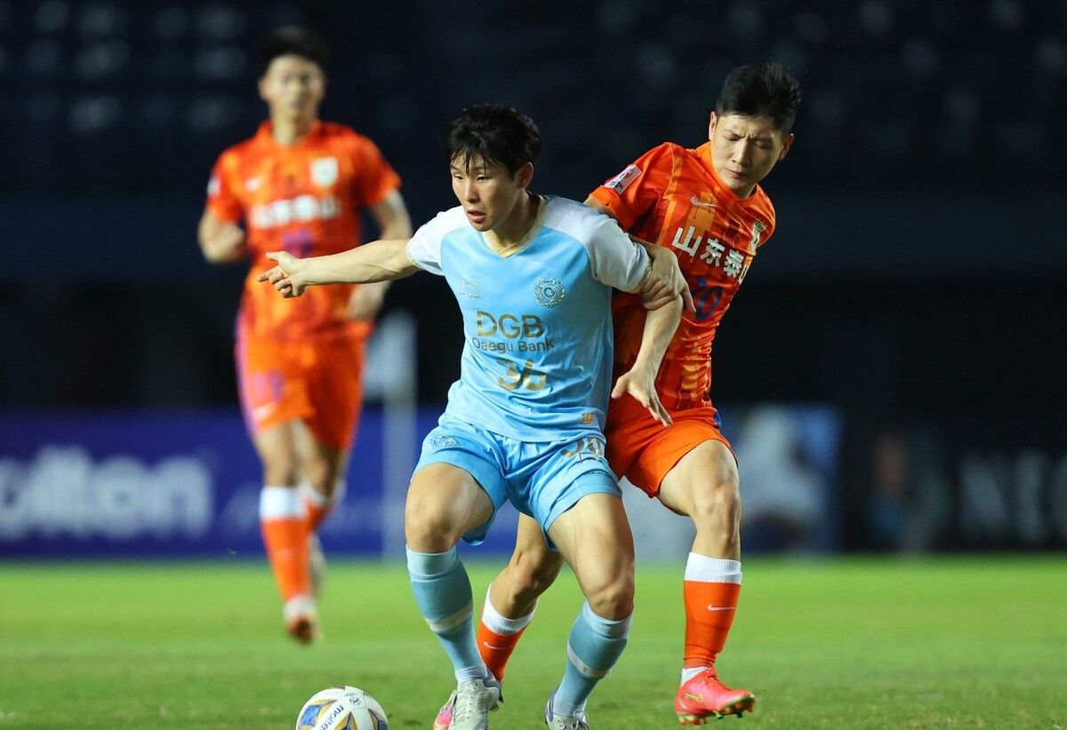 包含赛后体能课后，马赛刷新队史纪录备战亚冠，更衣室稳定，身体对抗强度拉满的词条