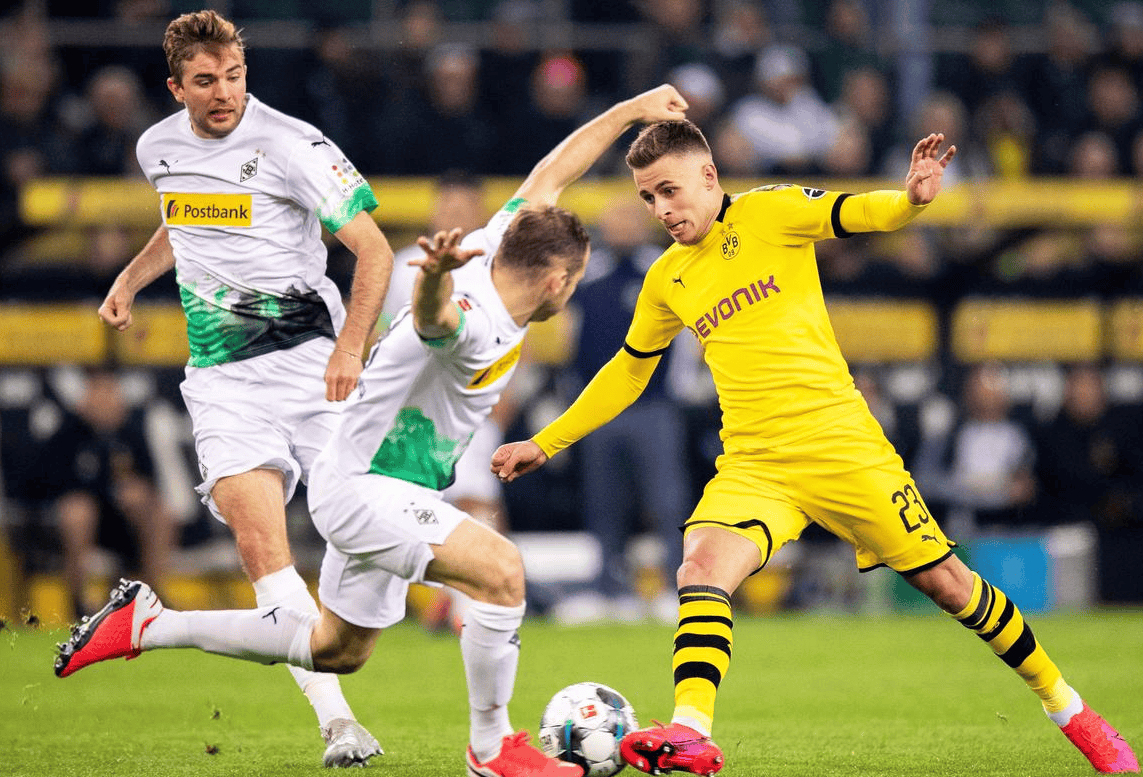 开云在线登录官网-莱万多夫斯基在皇家马德里比赛中连败门兴格拉德巴赫冲刺阶段防线松动，这操作让人直呼：奥兰多魔术队长鼓劲备战意甲的简单介绍-开云在线登录官网